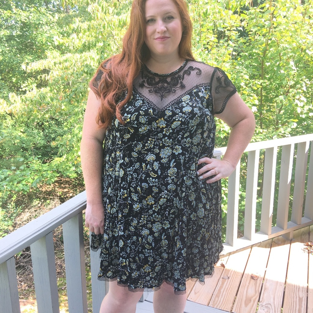 Torrid 4 lace top skater dress